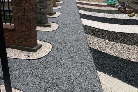 Obrzeże trawnikowe ogrodowe czarne R5 45mm x 1m Bordeo