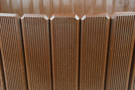 Obrzeże trawnikowe brązowe Palisada ogrodowa Eko-Palisada 22cm x 1m Eko-Bord