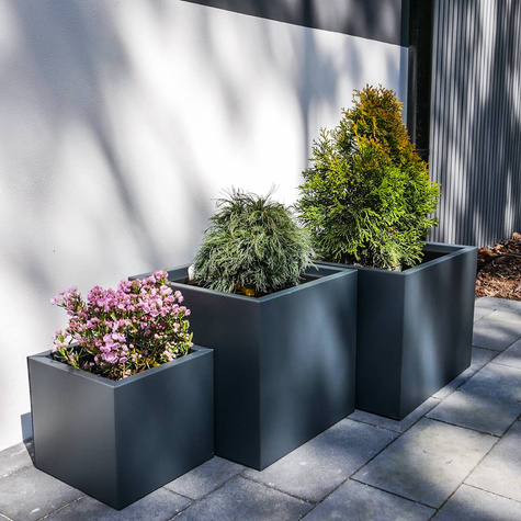 Donica Doniczka ogrodowa kwadratowa Mała 24cm Metalowa Grafitowa