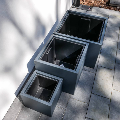 Donica Doniczka ogrodowa kwadratowa Mała 24cm Metalowa Grafitowa