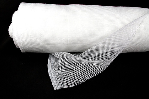 Siatka przeciw kretom biała oczko 3x3mm, 2,6x100m